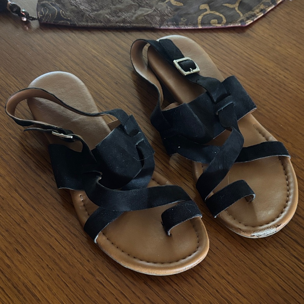 Franco Sarto Black and Tan Sandals - Picture 3 of 3